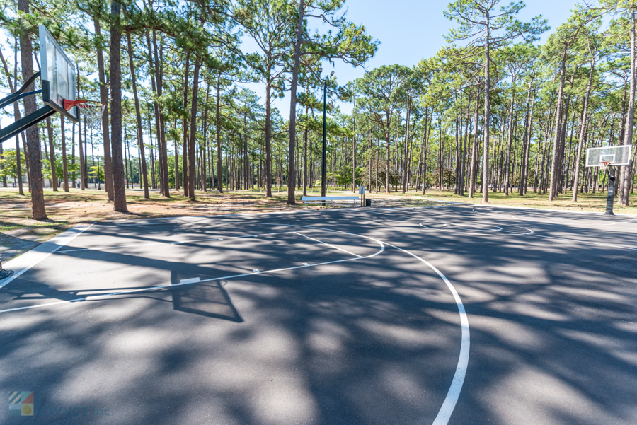 Long Leaf Park