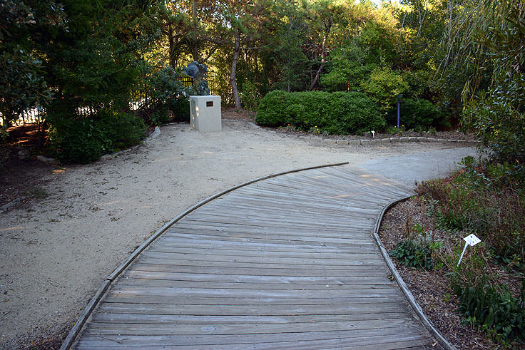 An outdoor nature walk at N.C. Aquarium at Fort Fisher