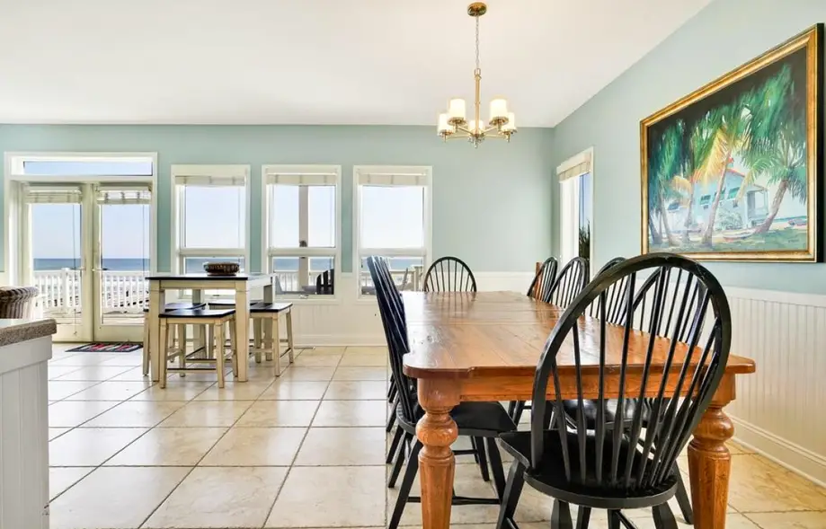 Dave's Beach House
