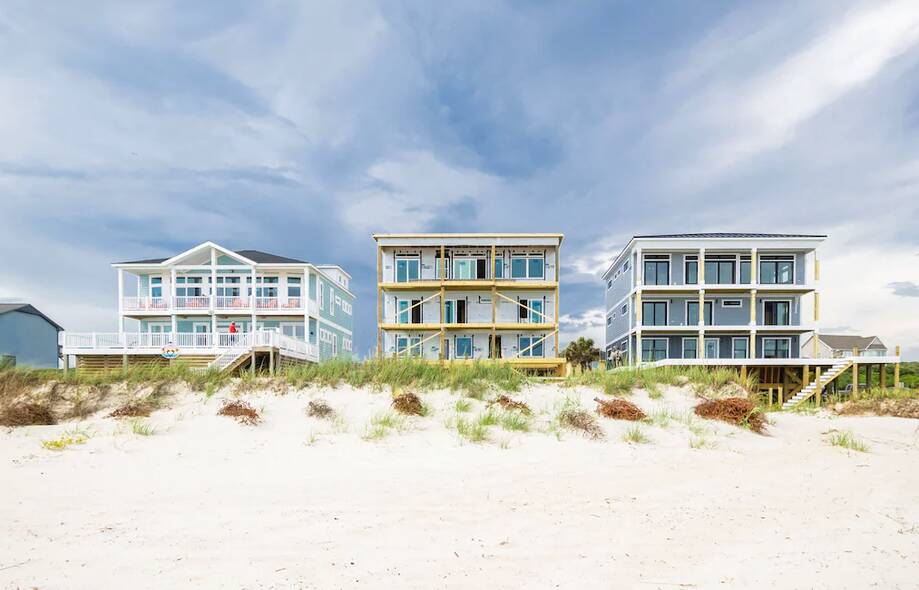  Vacation rental home in Oak Island, NC settings>site_title?>