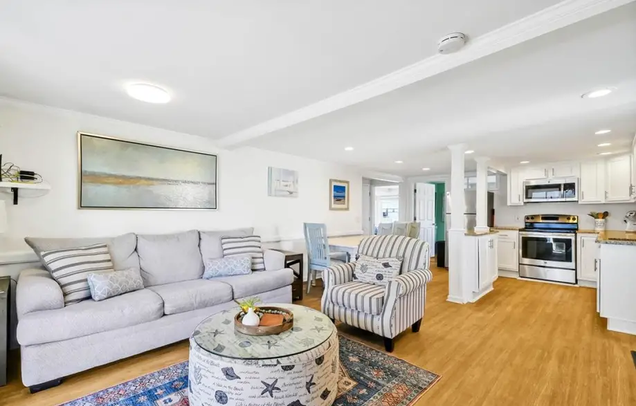 The Seagrass Cottage