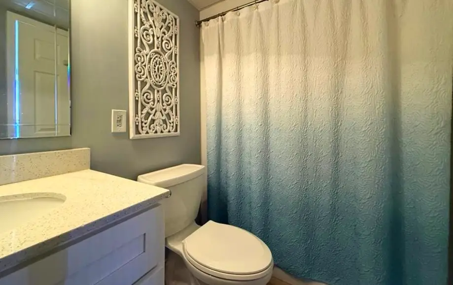 Atlantic Towers 714- Wavy Daze